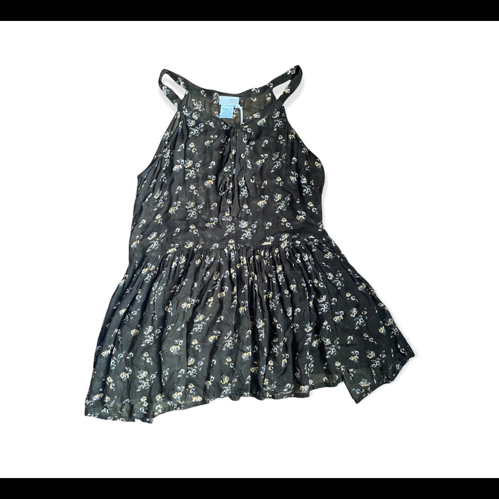 Natural life green tank top with flowers. Size small